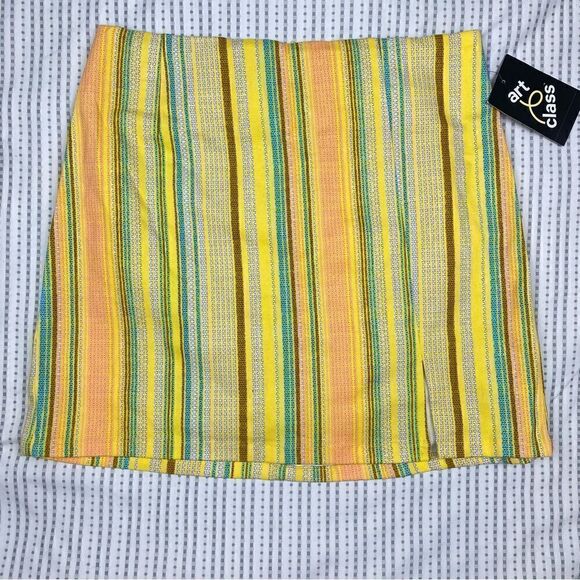 Girls bright striped skirt   - Picture 1 of 8
